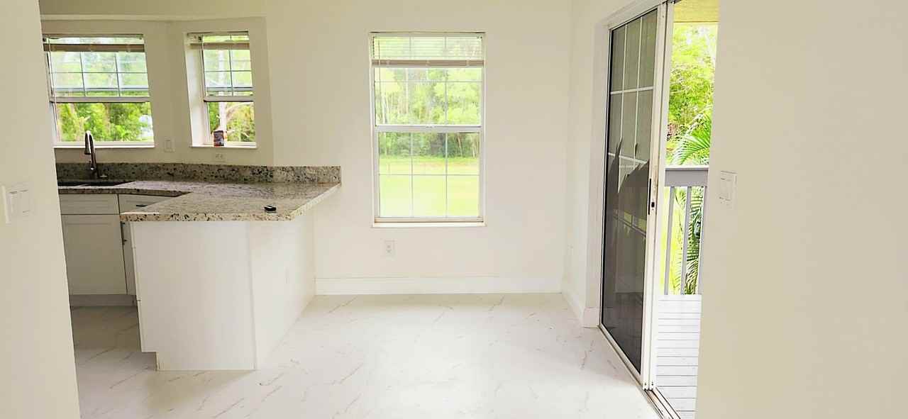 11128 59th St N - Photo 5 of 18