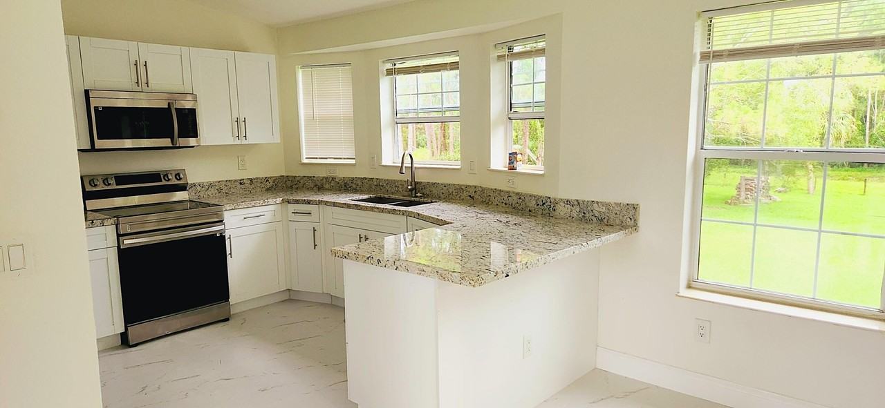 11128 59th St N - Photo 6 of 18