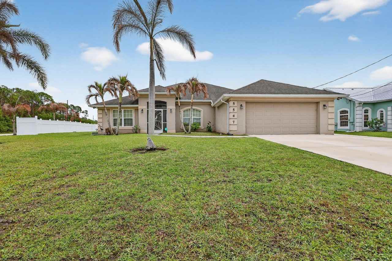 5547 Nw Cordrey St - Photo 3 of 40