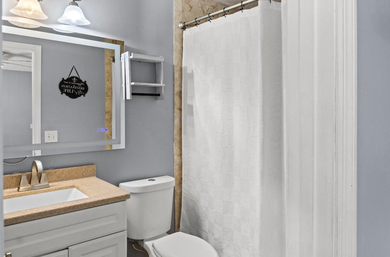 2230 Se Dill Ln - Photo 3 of 8