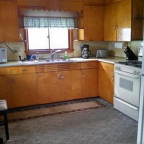 135 Ohio St - Photo 3 of 17