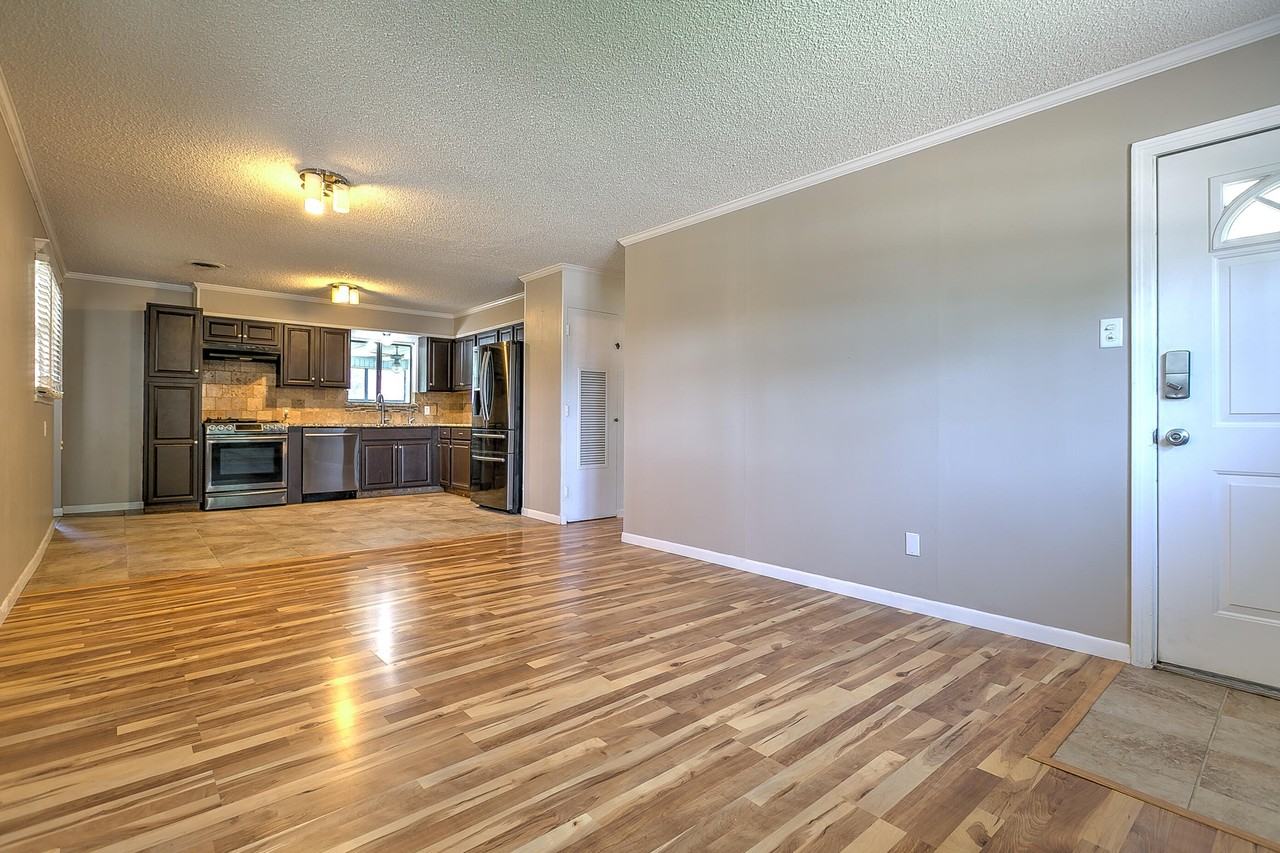 2756 Sac Ave - Photo 7 of 22