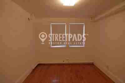 155 Summer St - Photo 4 of 10