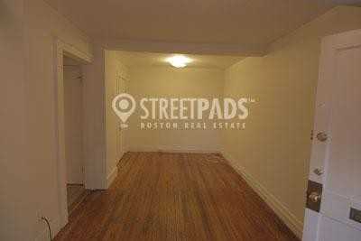 155 Summer St - Photo 6 of 10