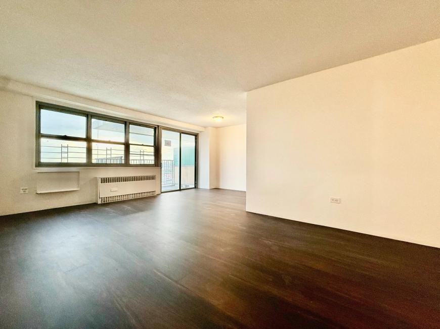 880 Colgate Ave - Photo 2 of 10