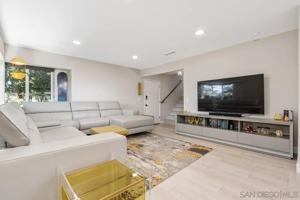 featured image of 1516 Encino Ave Apt B #Apt B