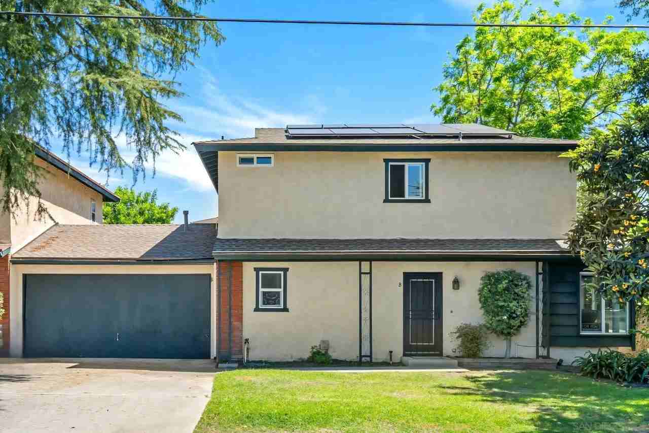 1516 Encino Ave Apt B - Photo 2 of 33