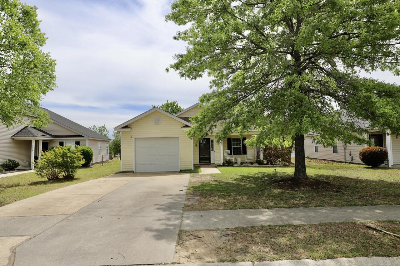 1116 Waverly Place Dr - Photo 3 of 50