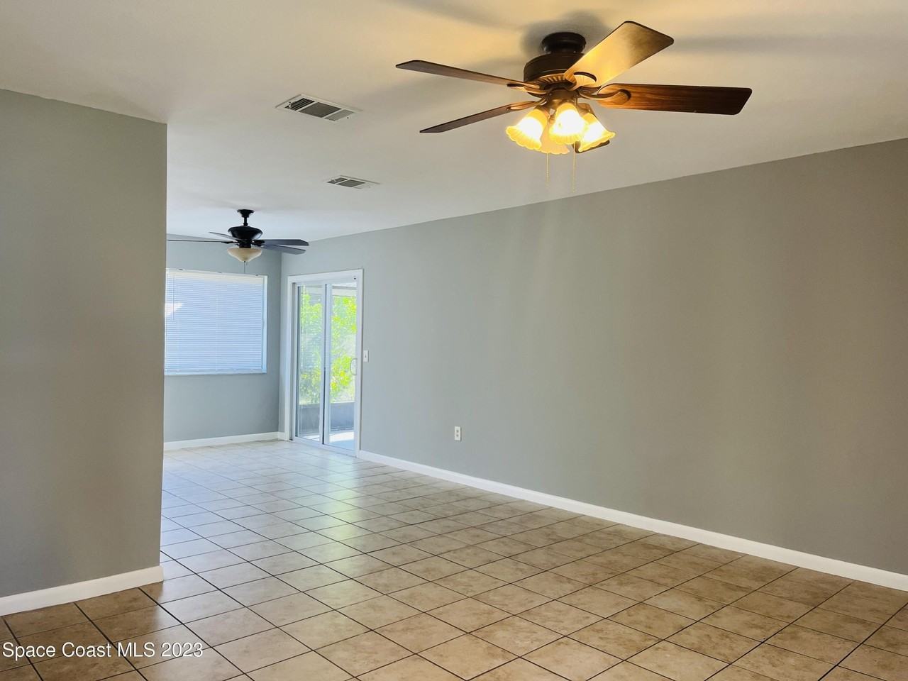 217 Manth Ave - Photo 3 of 15