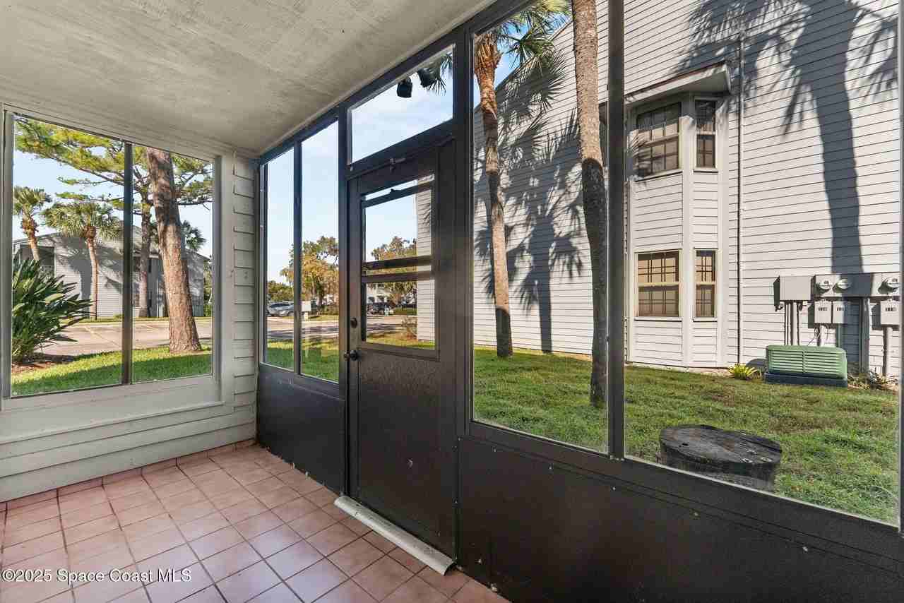 1725 Harrison St Apt 121 - Photo 6 of 50