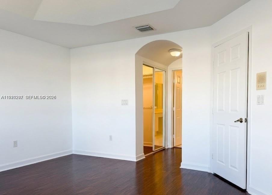 11541 Nw 68th Ter - Photo 4 of 8