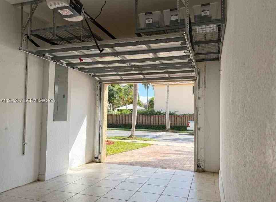 11541 Nw 68th Ter - Photo 7 of 8