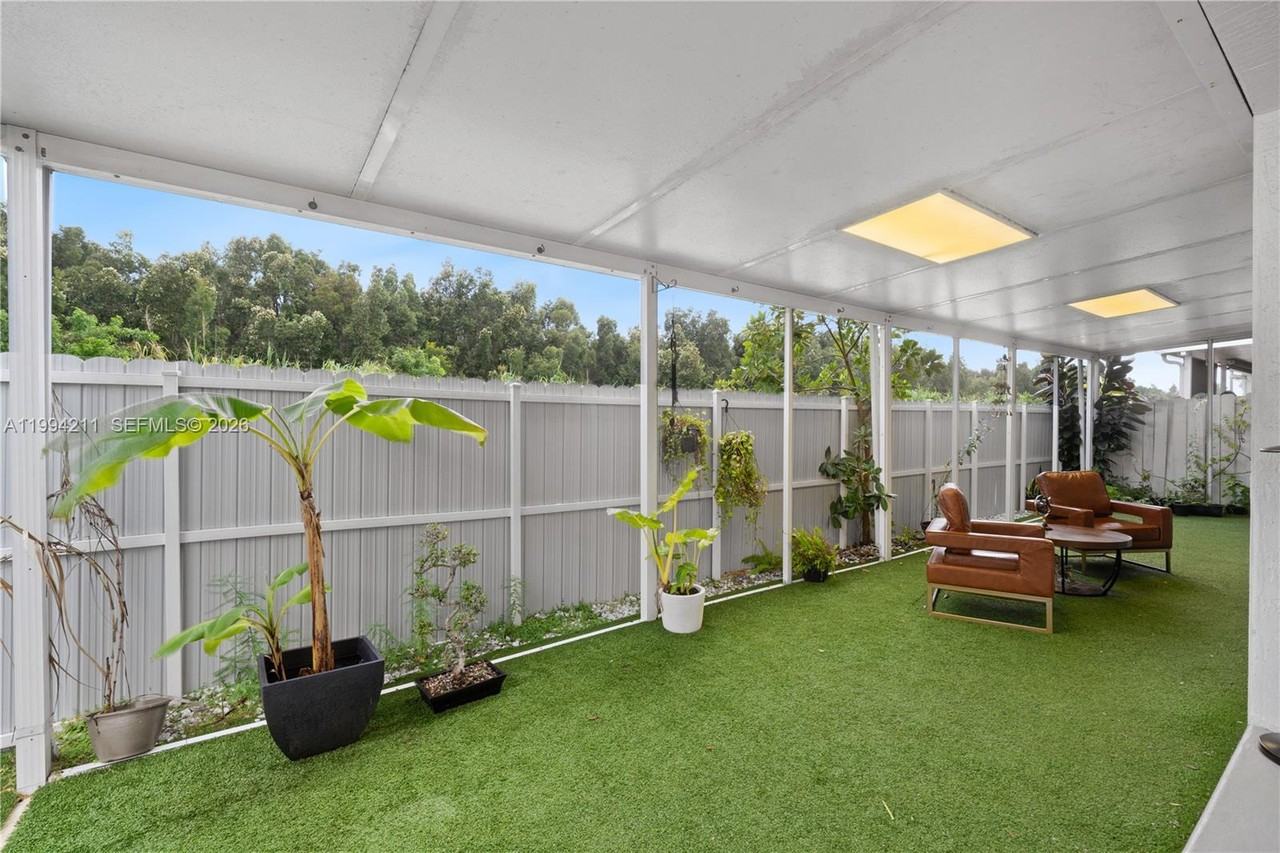 3634 Sw 156th Ct - Photo 6 of 8
