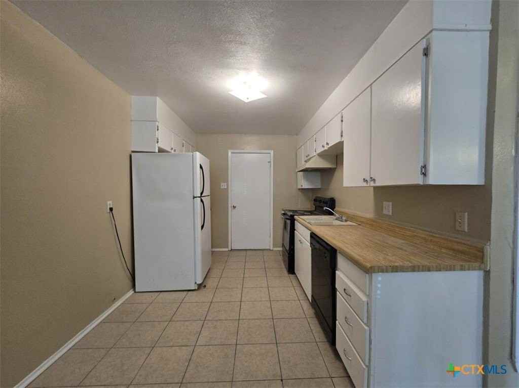 606 Westview Cir #B - Photo 4 of 15
