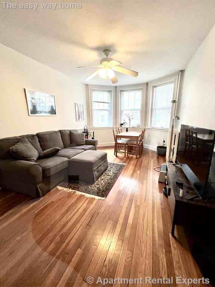 11 Ellery St #4 - Photo 3 of 14