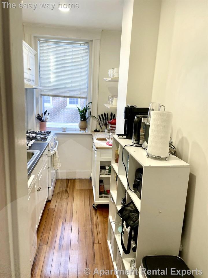 11 Ellery St #4 - Photo 7 of 14