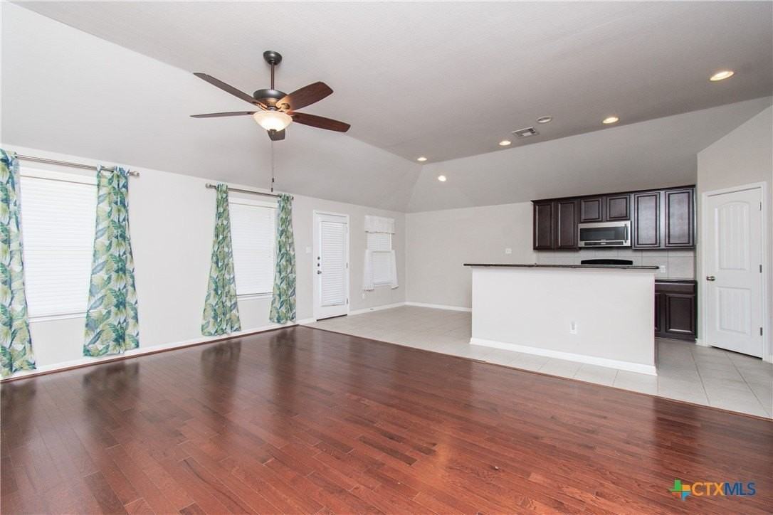 136 Mistflower Ln - Photo 3 of 20