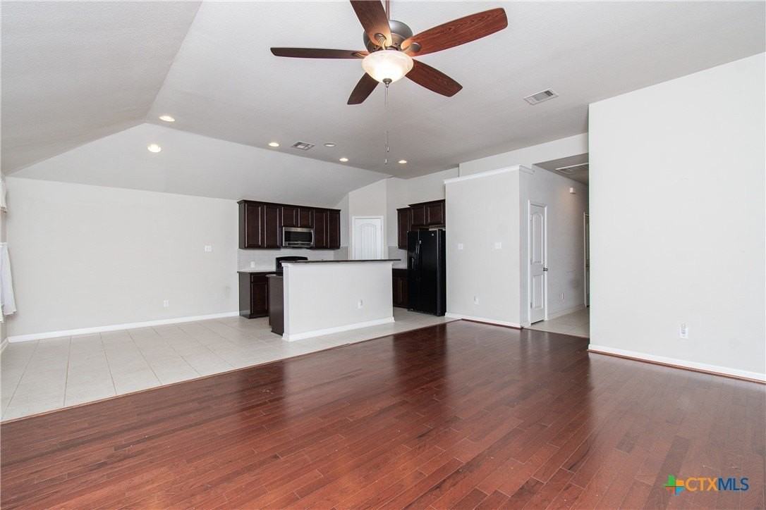 136 Mistflower Ln - Photo 5 of 20