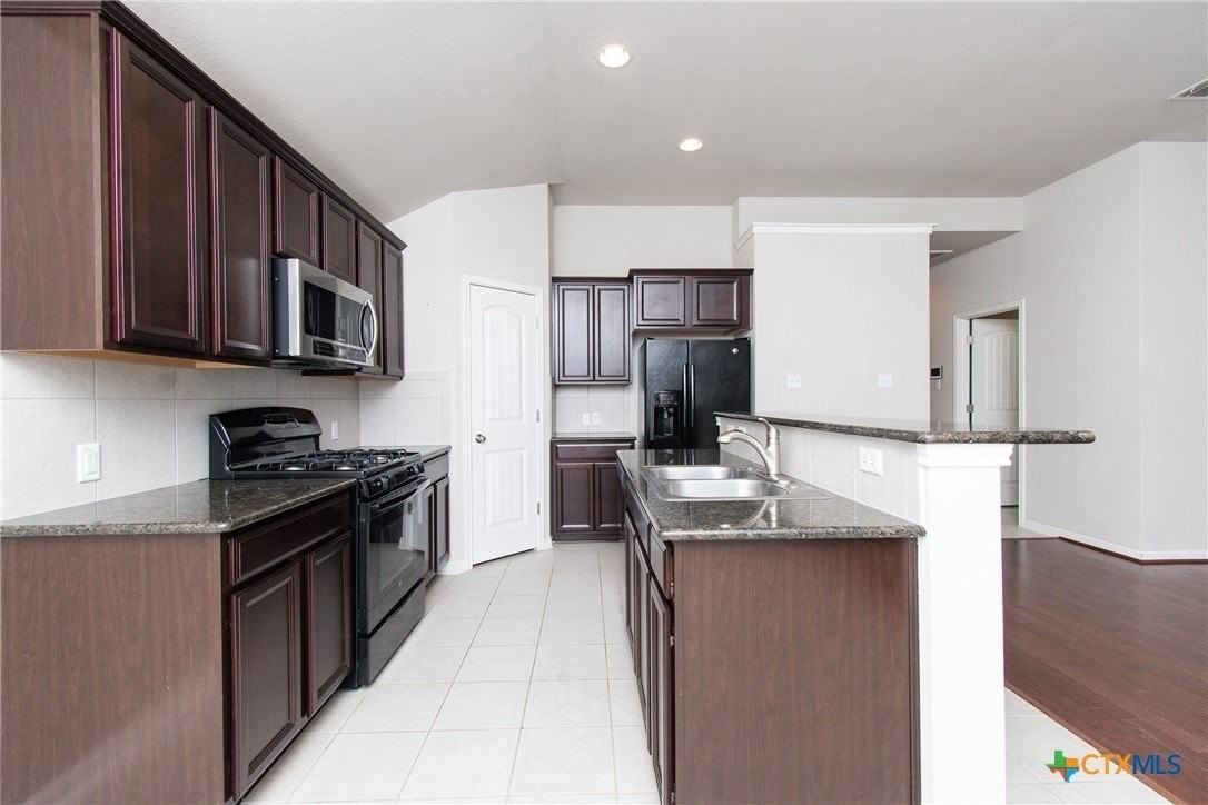 136 Mistflower Ln - Photo 6 of 20