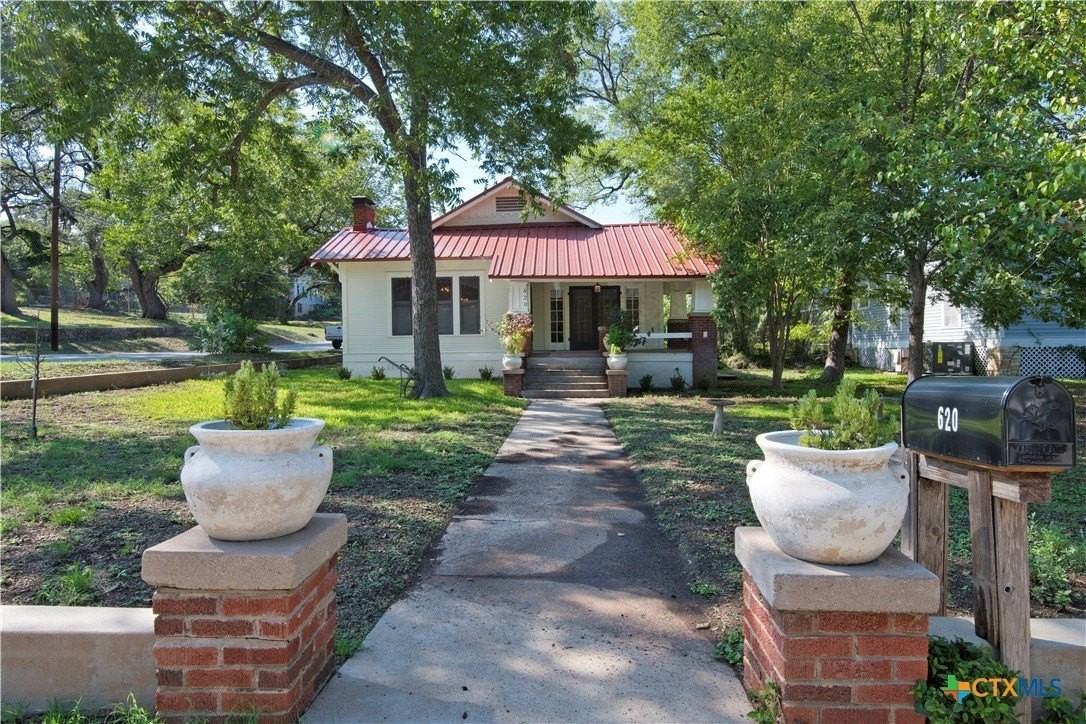 620 Rogers St - Photo 2 of 19