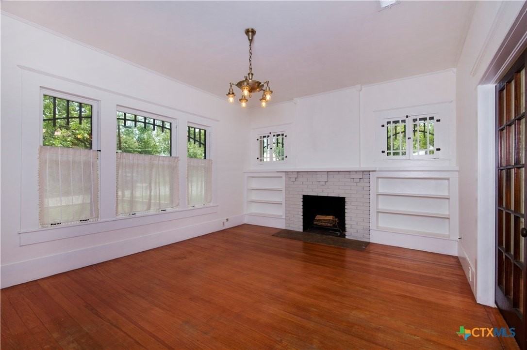 620 Rogers St - Photo 6 of 19