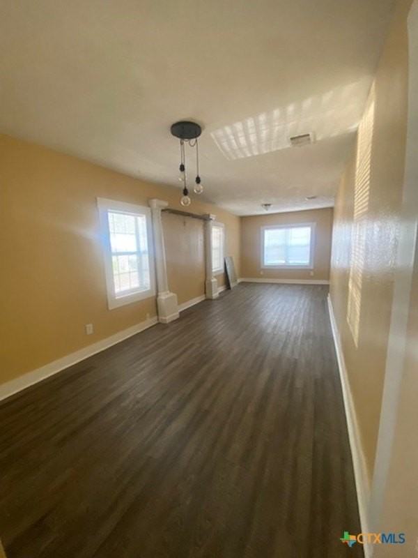 214 S Hackberry Ave - Photo 7 of 12