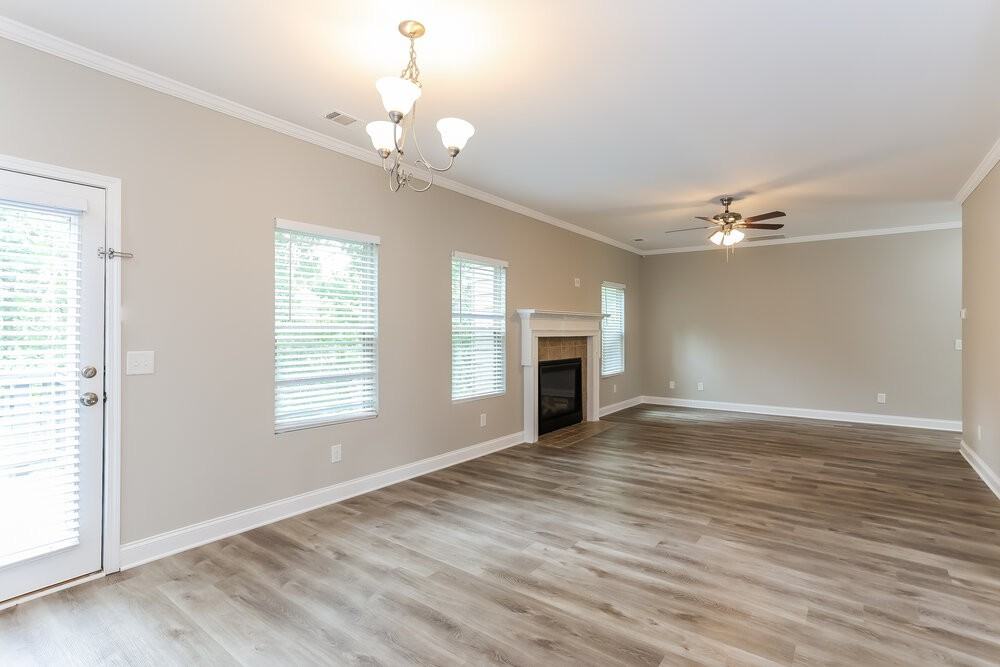 1194 Kilrush Dr Se - Photo 7 of 18