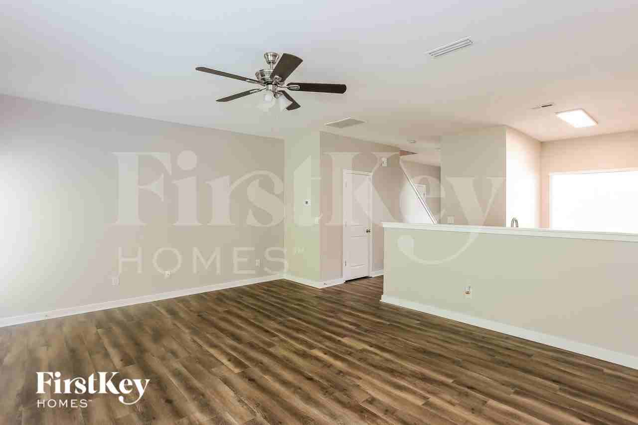 303 Landis Oak Way - Photo 5 of 19