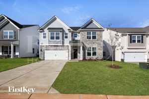 featured image of 565 Hillpark Ln