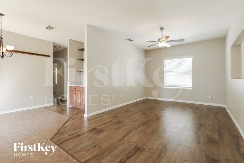 6 Llobell Pl - Photo 4 of 15