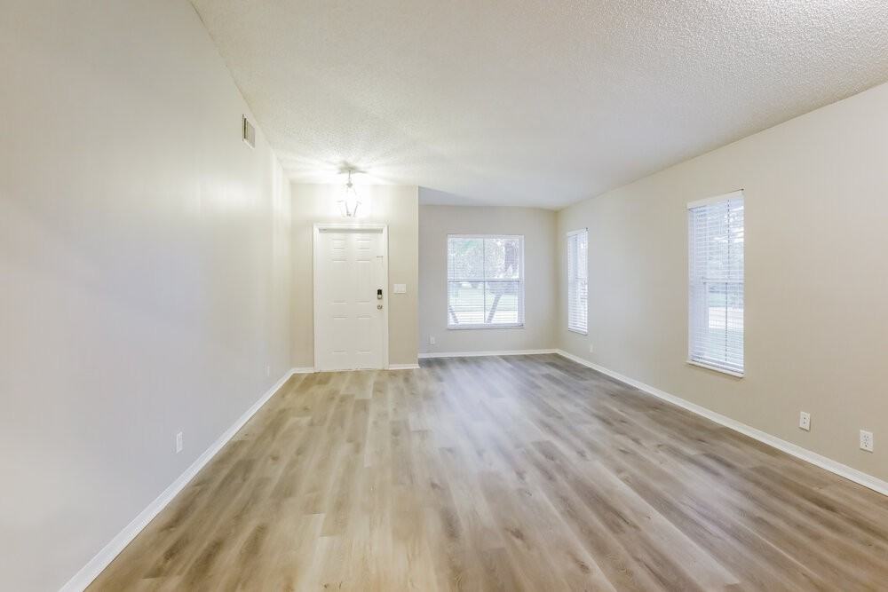 16203 Sw 10th St - Photo 4 of 16