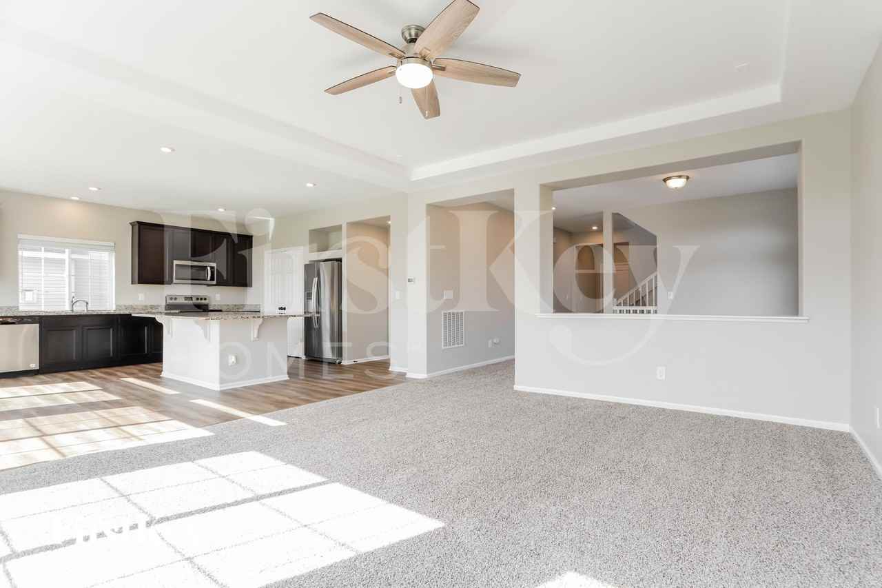 26022 E Archer Dr - Photo 3 of 15