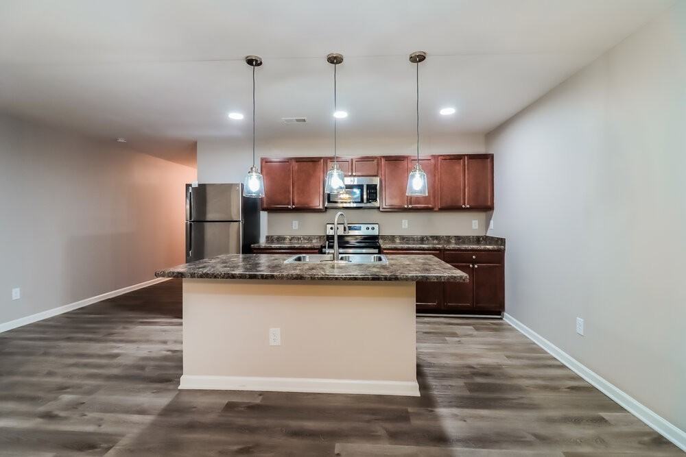 170 Alton Cir - Photo 7 of 17