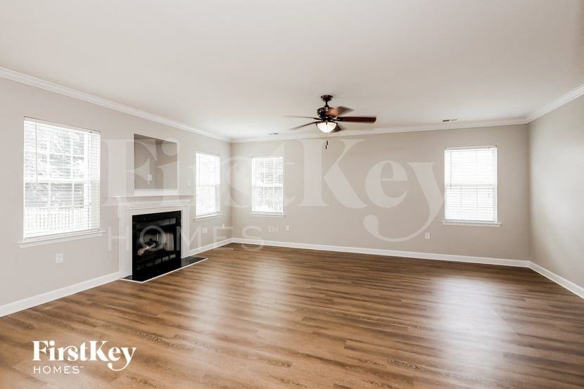 4006 Linville Falls Ln - Photo 2 of 15