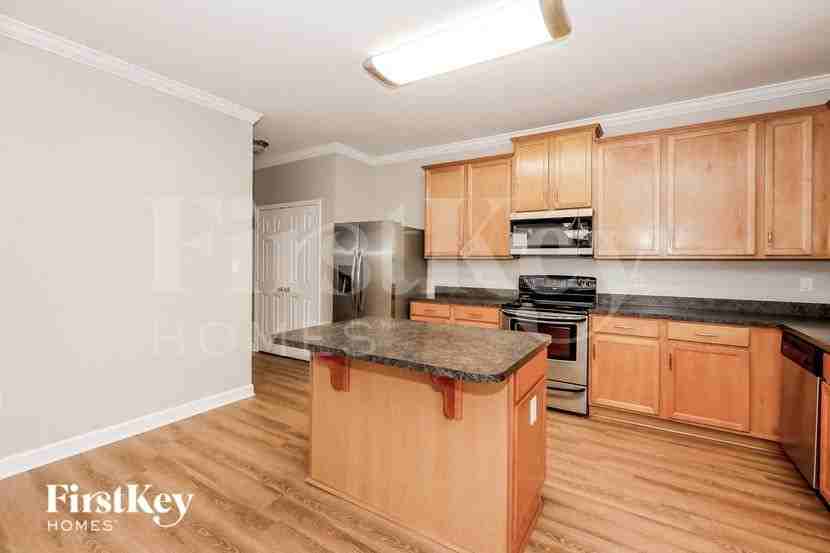 4006 Linville Falls Ln - Photo 6 of 15