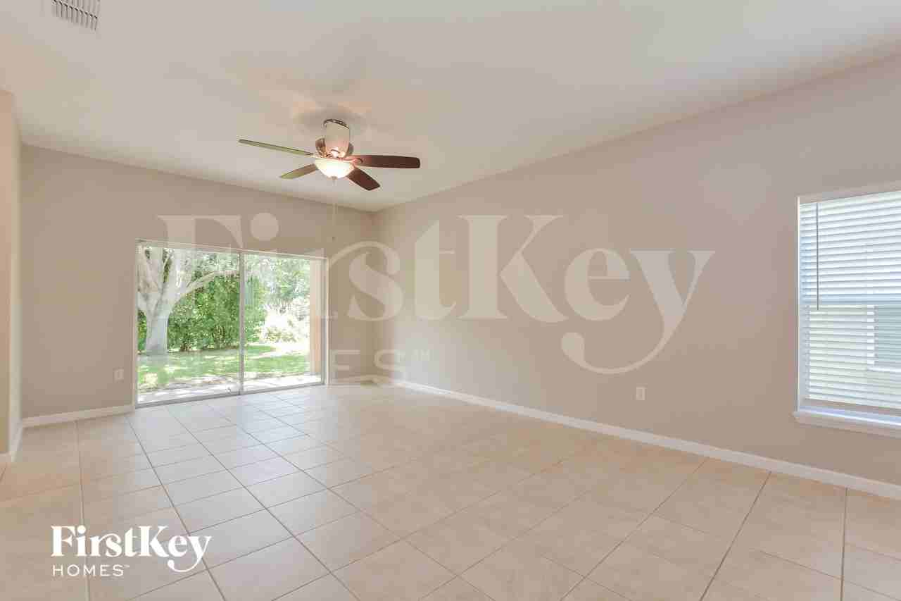 4087 Fitzroy Reef Dr - Photo 5 of 15