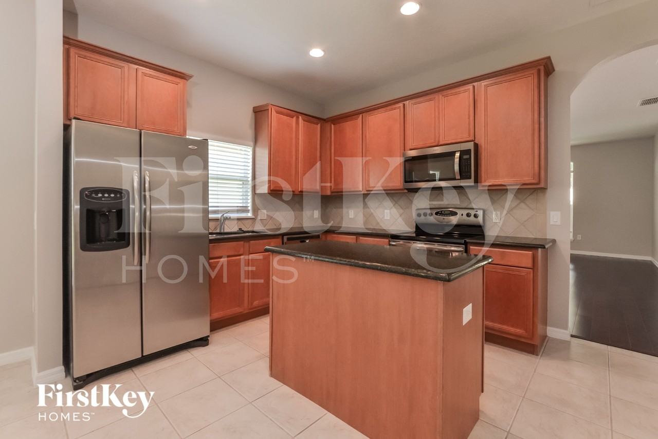 4087 Fitzroy Reef Dr - Photo 6 of 15