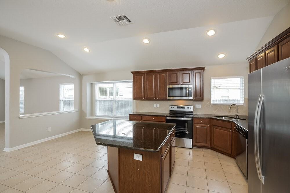 11822 Woodland Deer - Photo 7 of 17