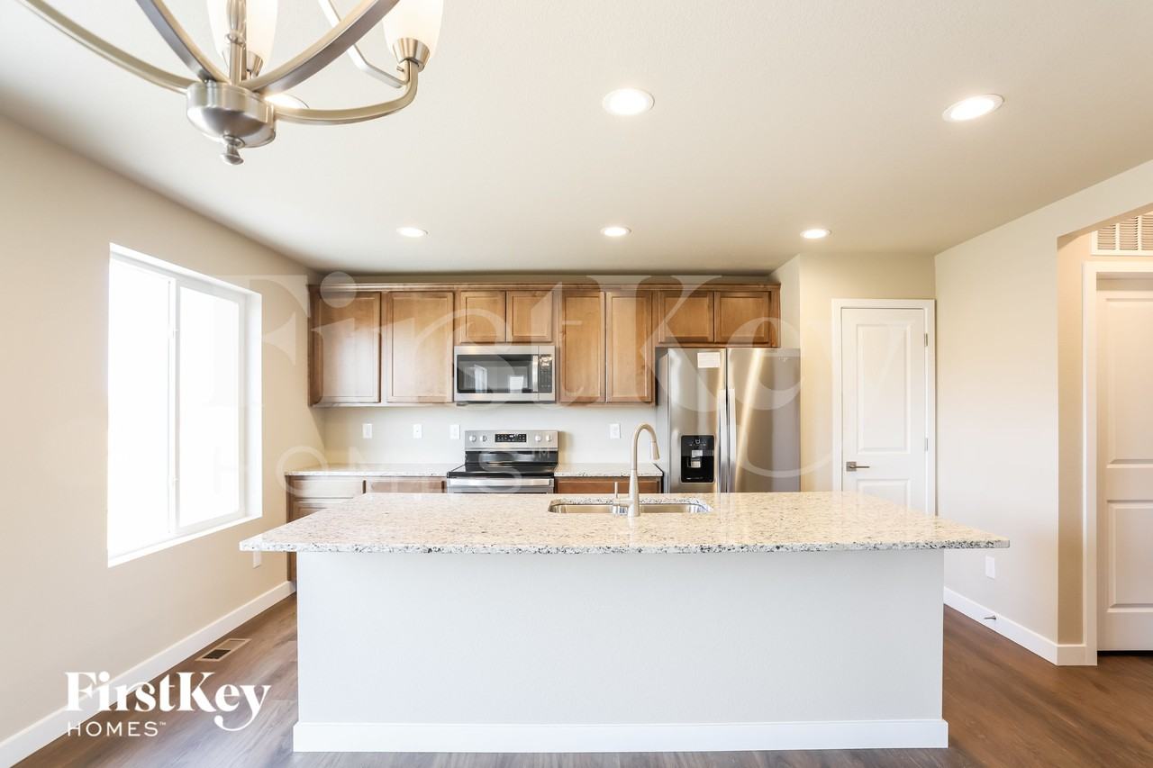 10559 Horton Dr - Photo 5 of 15