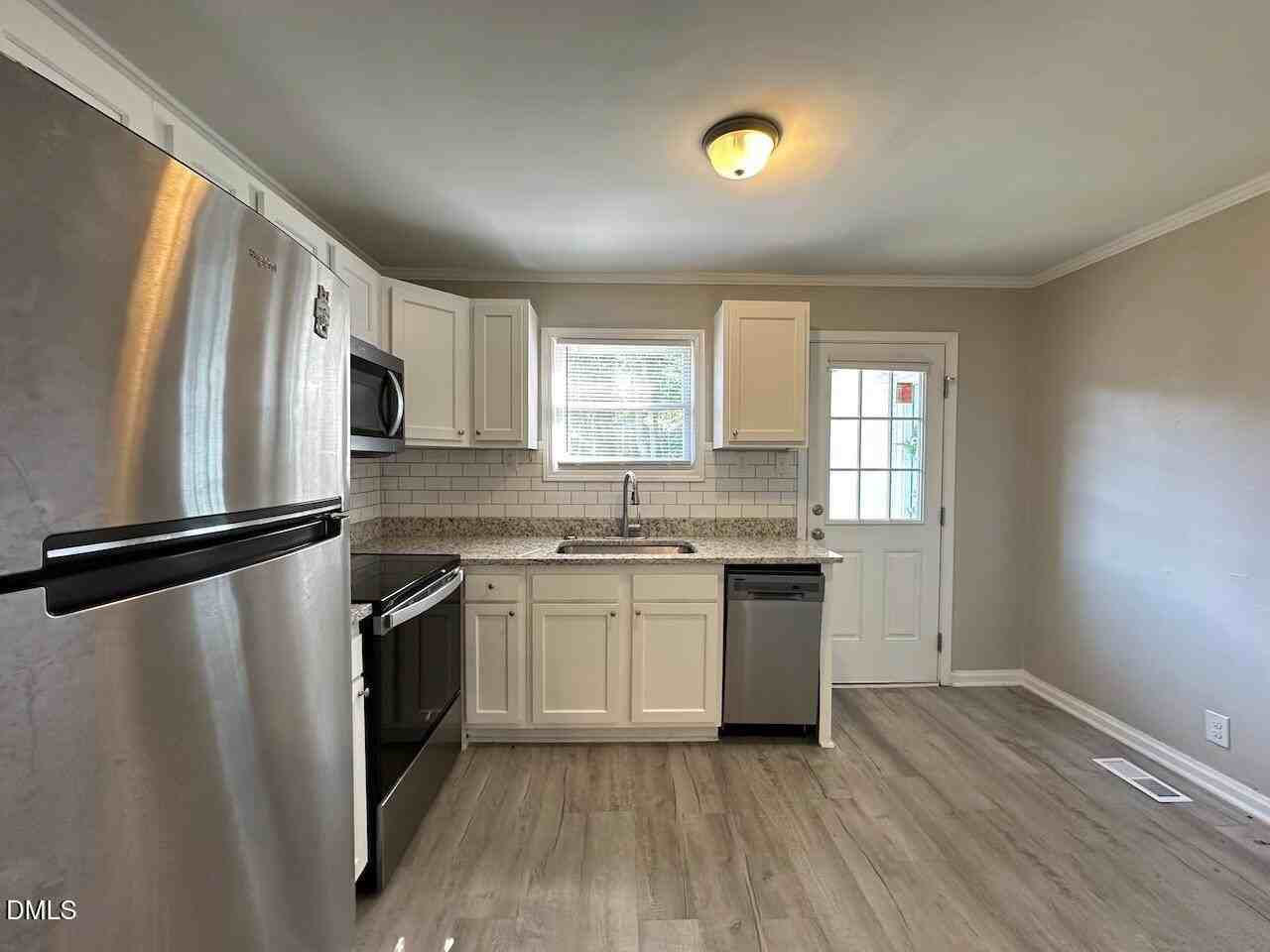 2706 Cartier Dr - Photo 4 of 14