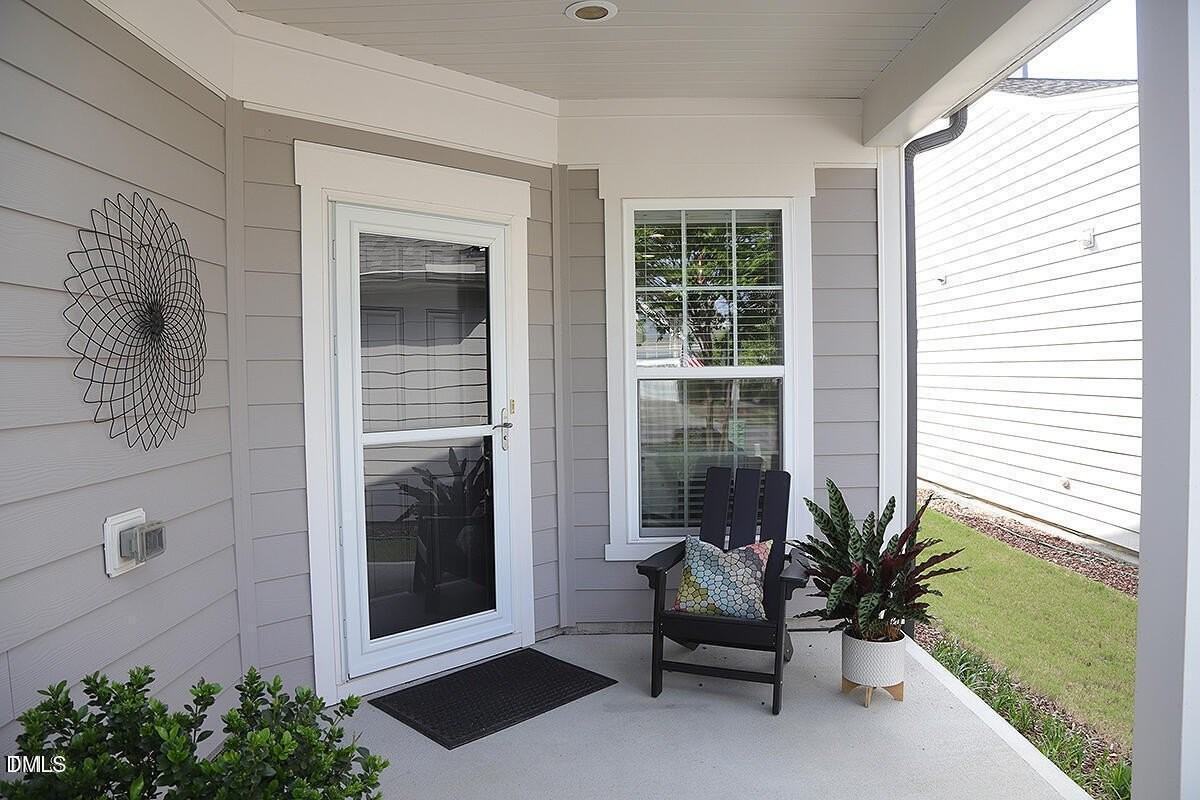 520 Turnstone Dr - Photo 2 of 5