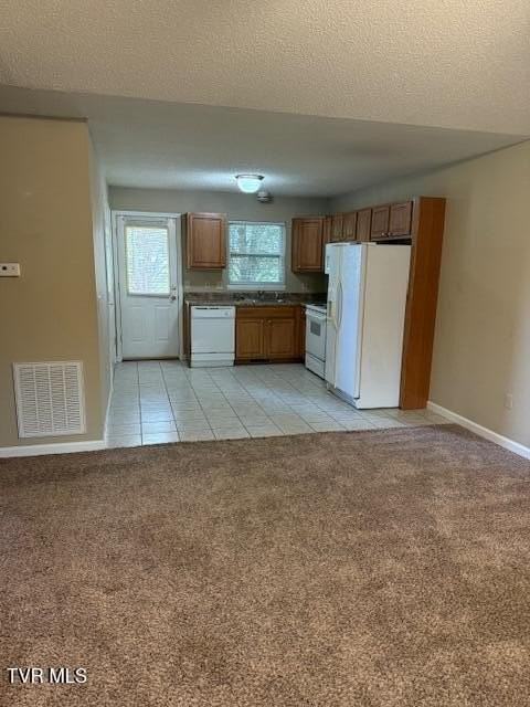 121 Mesa Dr - Photo 3 of 5