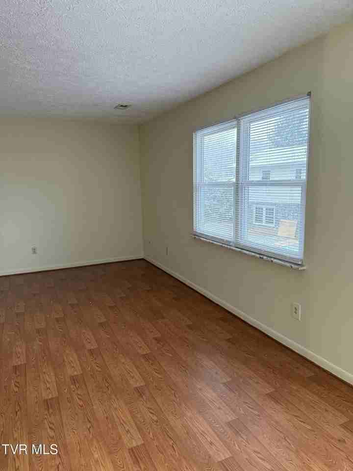 146 Green Pond Rd Apt 4 - Photo 2 of 5