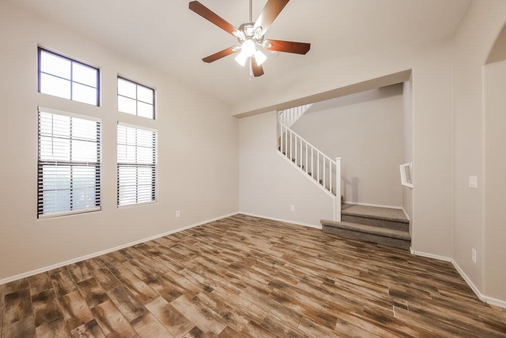 2362 W Sleepy Ranch Rd - Photo 4 of 17