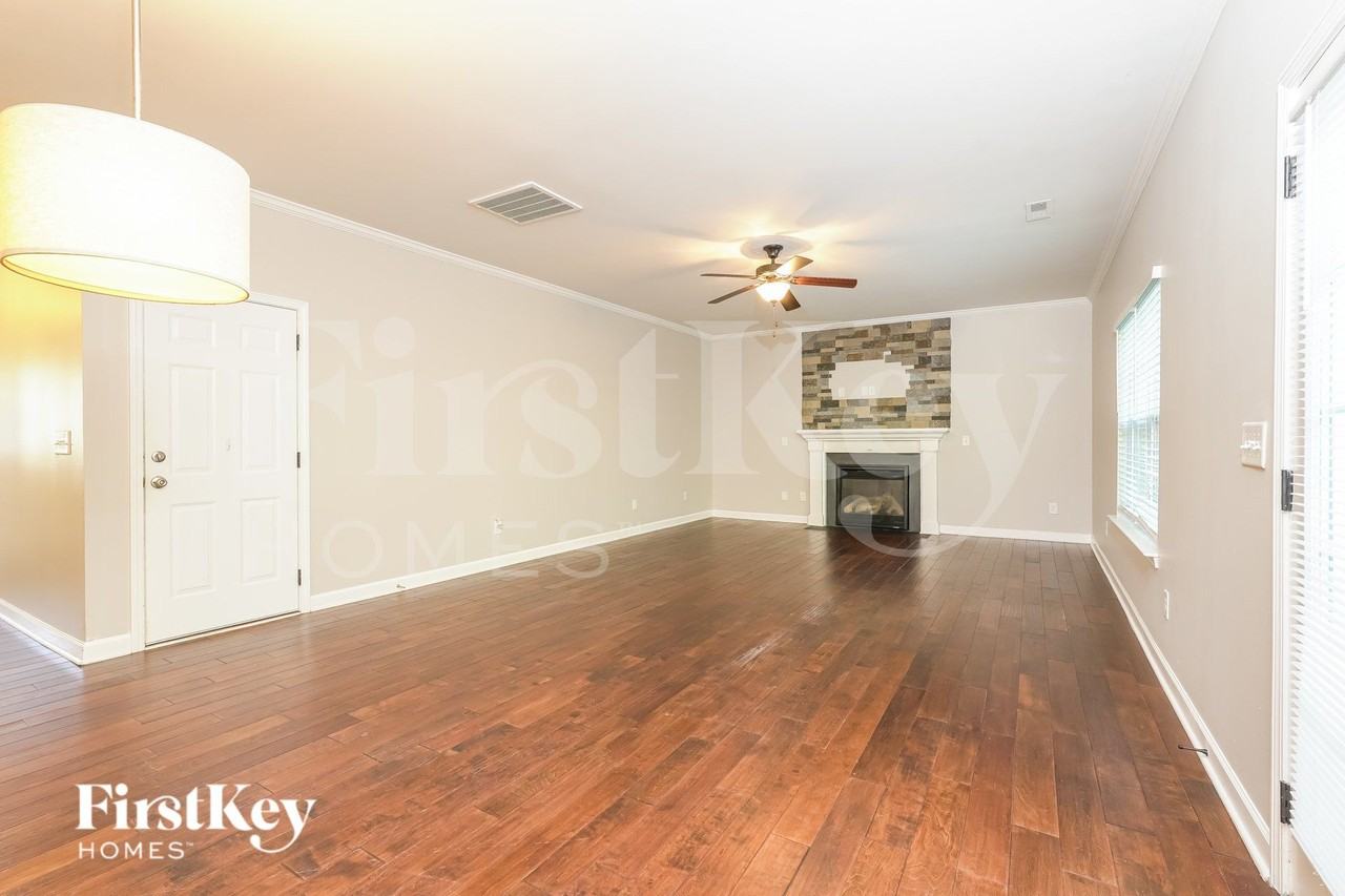 264 Water Mill Rd - Photo 2 of 16