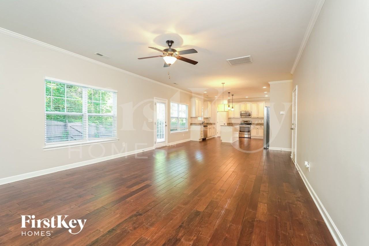 264 Water Mill Rd - Photo 3 of 16