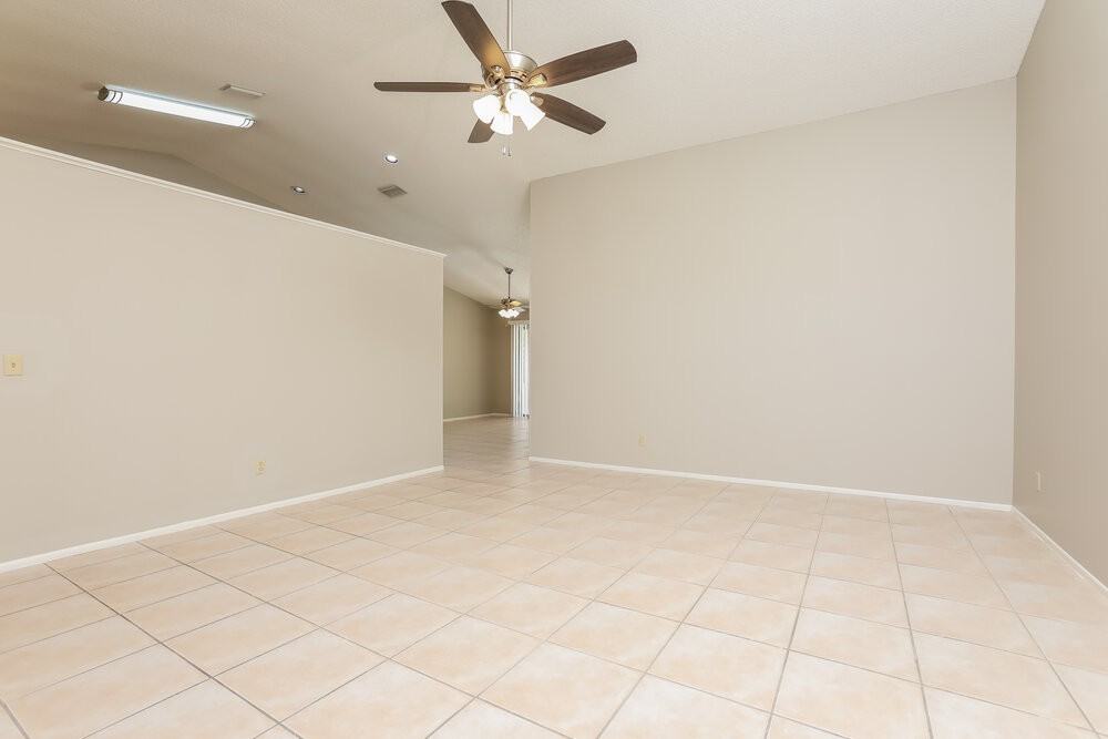 797 Minerva Ln - Photo 4 of 16