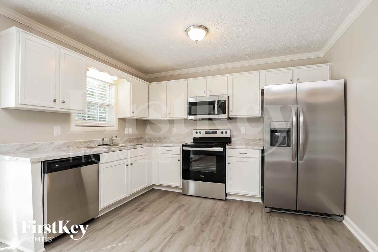 2908 Sams Ct - Photo 6 of 15