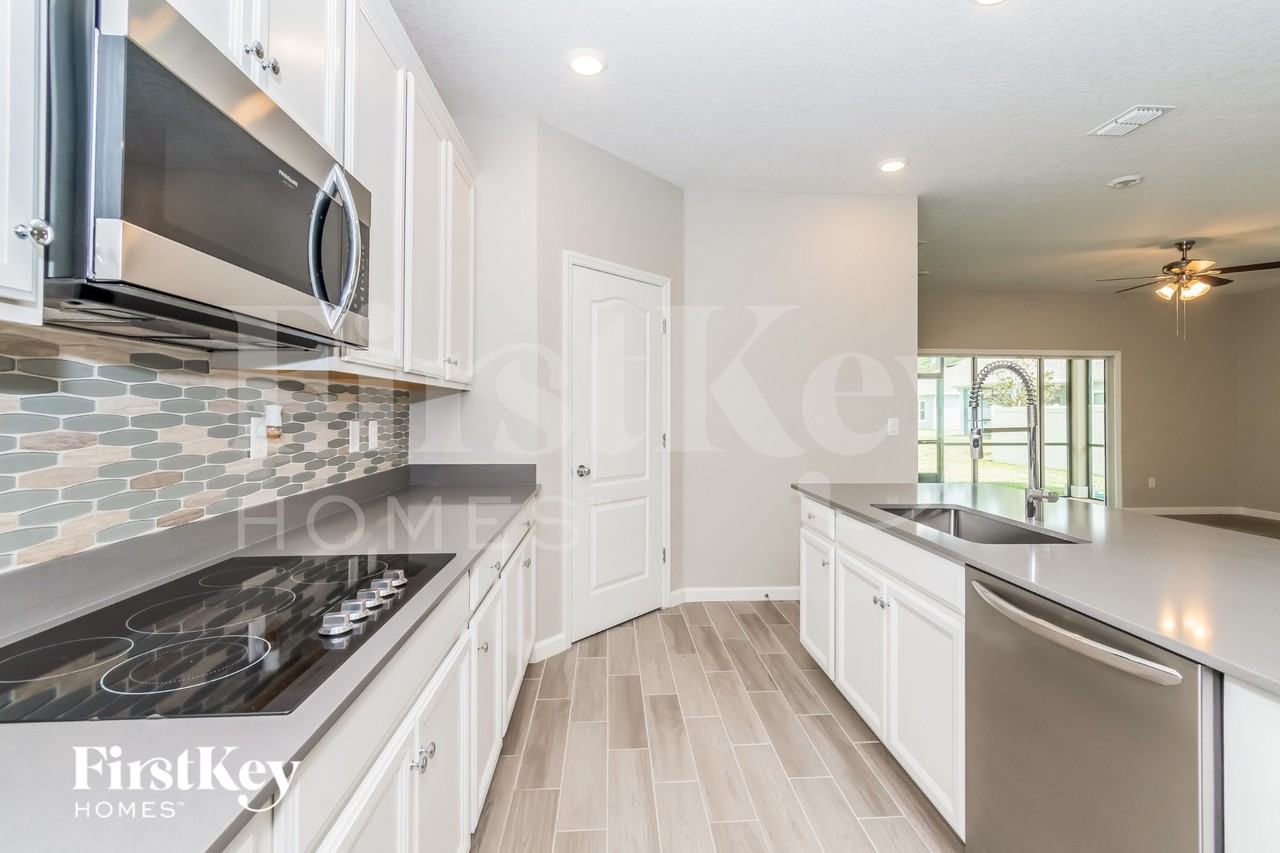 10155 Pavnes Creek Dr - Photo 6 of 15