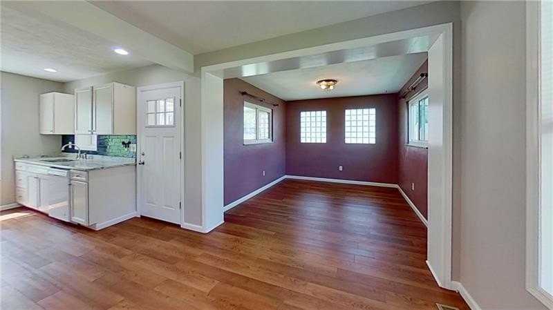 1001 Fairview Dr - Photo 3 of 13